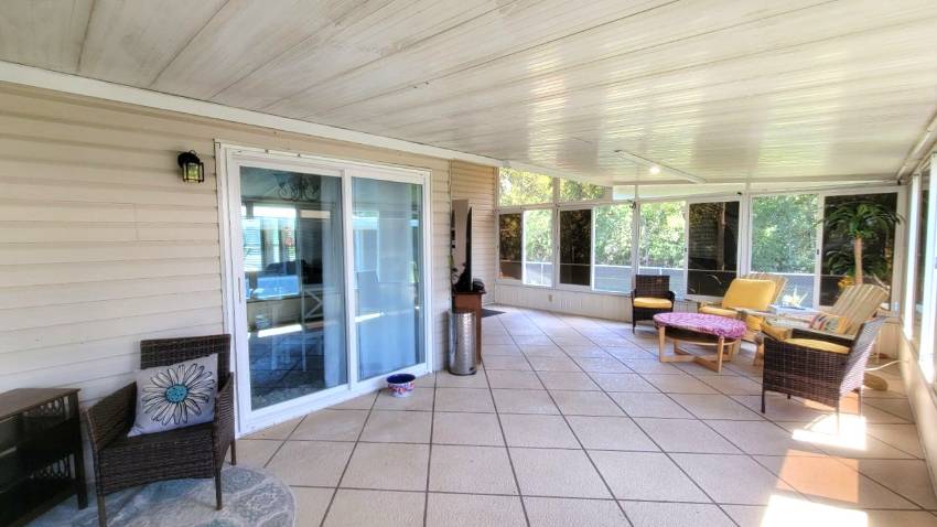 519 Tahiti Drive a Lake Wales, FL Mobile or Manufactured Home for Sale